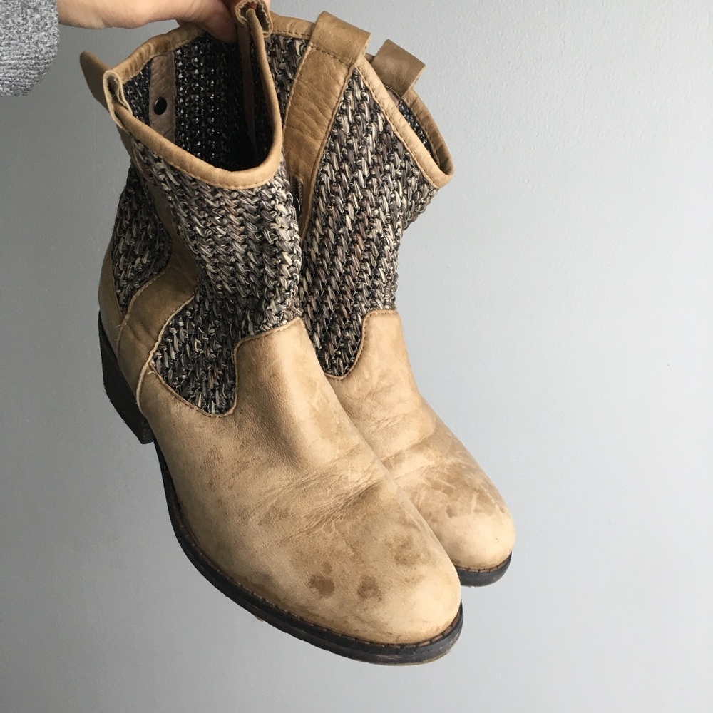 Rudsak booties size 36
